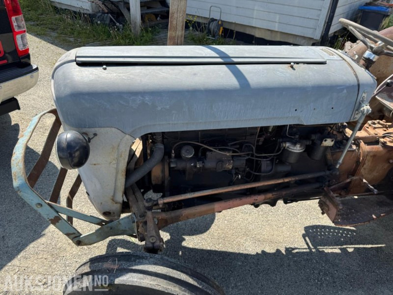1959 Ferguson 35 gullfisk - Farm tractor: picture 5 1959 Ferguson 35 gullfisk - Farm tractor: picture 5