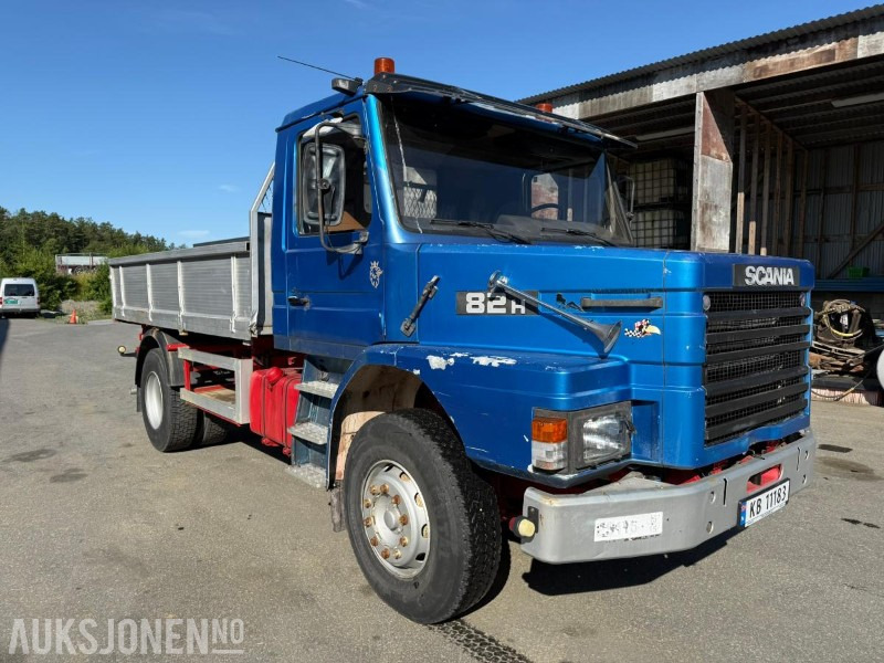 1982 Scania T82H 4X2 L146 Tippbil - Tipper: picture 3 1982 Scania T82H 4X2 L146 Tippbil - Tipper: picture 3