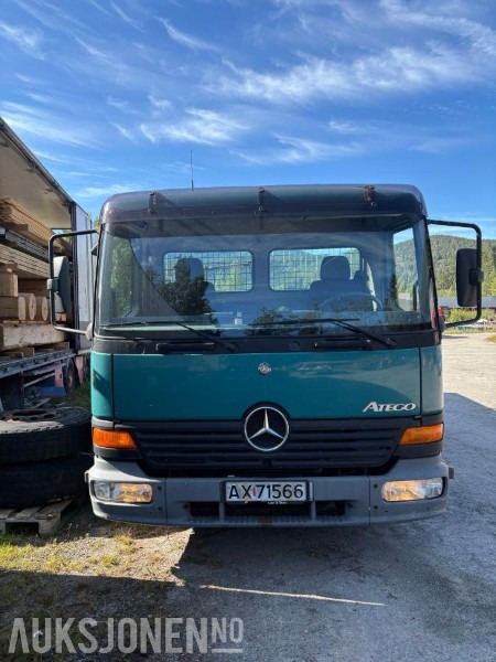1998 Mercedes-Benz Atego 815/36 - Dropside/ Flatbed truck: picture 2 1998 Mercedes-Benz Atego 815/36 - Dropside/ Flatbed truck: picture 2