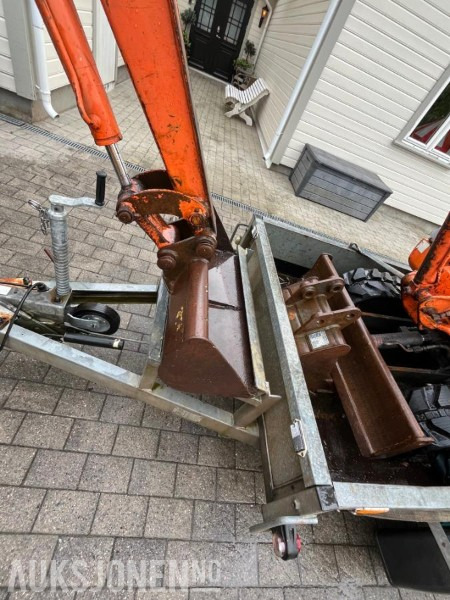 2000 Minigraver - Hitachi EX15 - Mini excavator: picture 5 2000 Minigraver - Hitachi EX15 - Mini excavator: picture 5