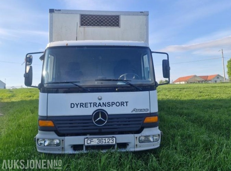 2003 Mercedes-Benz 818 - Skapbil/dyretansportbil - Livestock truck: picture 2 2003 Mercedes-Benz 818 - Skapbil/dyretansportbil - Livestock truck: picture 2