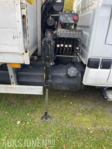 2005 Renault Mascott - Crane truck: picture 3 2005 Renault Mascott - Crane truck: picture 3