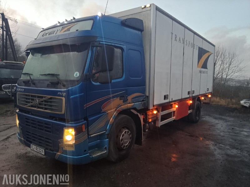 2005 Volvo FM9 - Box truck: picture 1 2005 Volvo FM9 - Box truck: picture 1