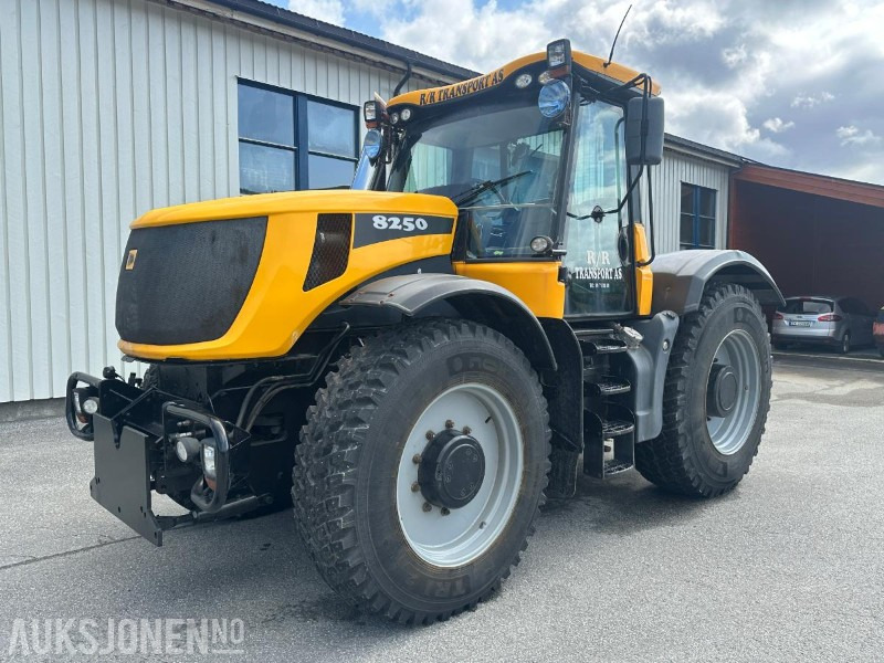 2006 JCB Fastrac 8250 - 4985 timer - Farm tractor: picture 1 2006 JCB Fastrac 8250 - 4985 timer - Farm tractor: picture 1