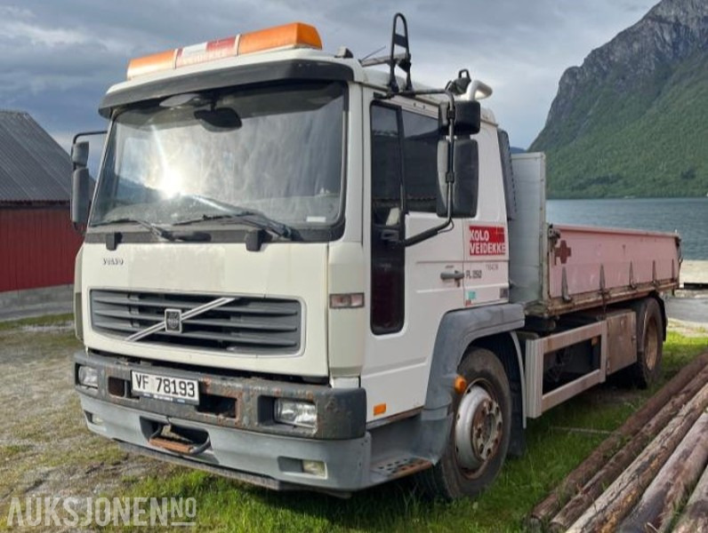 2006 Volvo FL6 H4X2, med 3 veistipp - Tipper: picture 1 2006 Volvo FL6 H4X2, med 3 veistipp - Tipper: picture 1