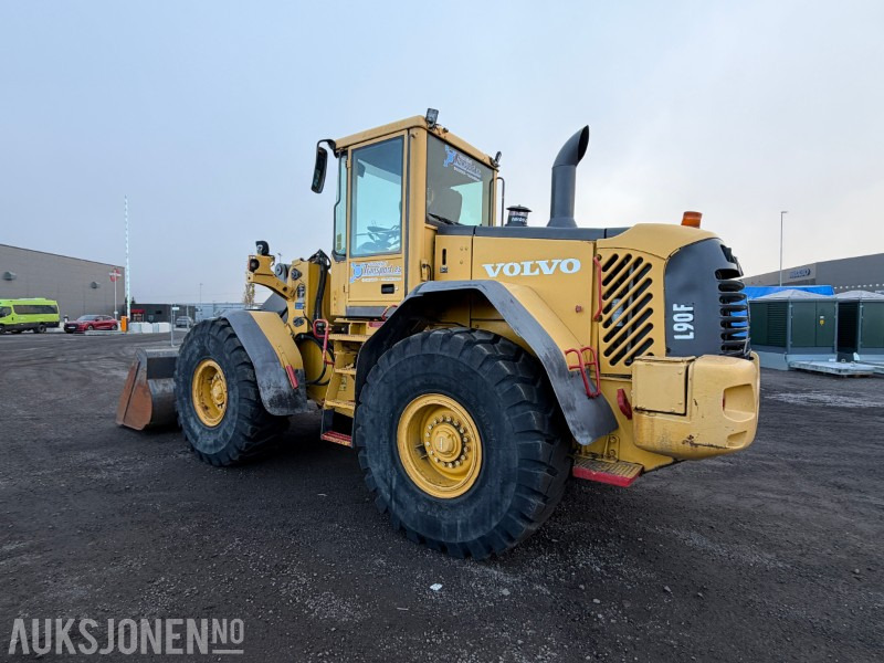 2006 Volvo L90E hjullaster - Sentralsmøring - Joystick - Tilleggshydraulikk - Wheel loader: picture 3 2006 Volvo L90E hjullaster - Sentralsmøring - Joystick - Tilleggshydraulikk - Wheel loader: picture 3