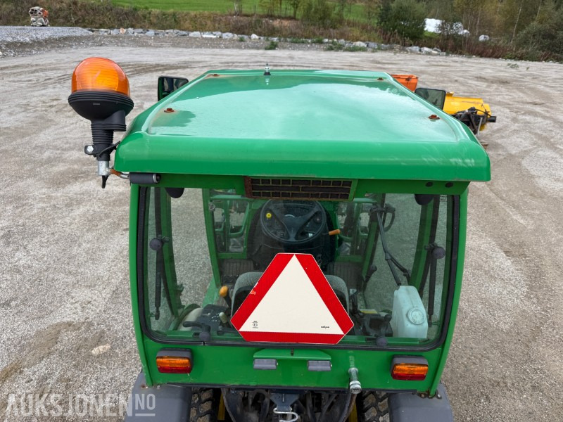 2007 John Deere 2320 Minitraktor / Kompakttraktor 2316 timer. Mykje ekstrautstyr - Farm tractor: picture 5 2007 John Deere 2320 Minitraktor / Kompakttraktor 2316 timer. Mykje ekstrautstyr - Farm tractor: picture 5