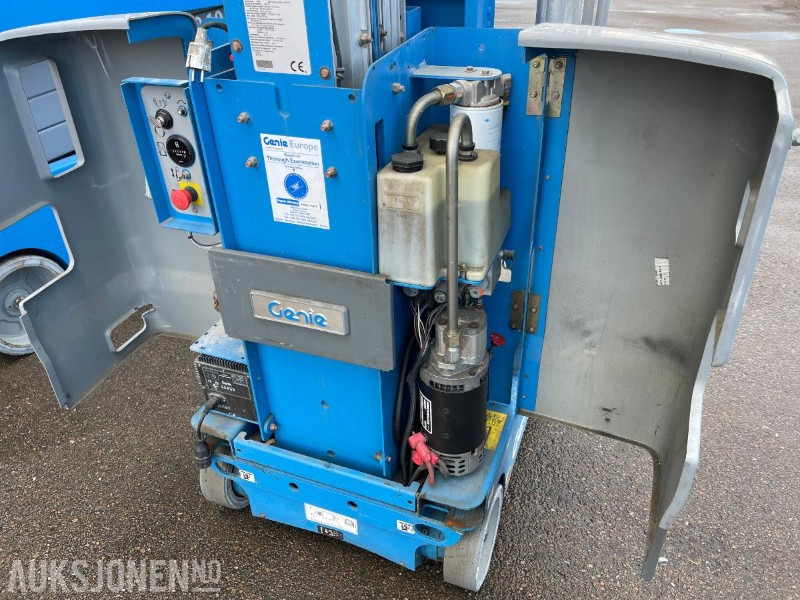 2008 Genie GR 12 Mastelift 234 timer - Aerial platform: picture 5 2008 Genie GR 12 Mastelift 234 timer - Aerial platform: picture 5