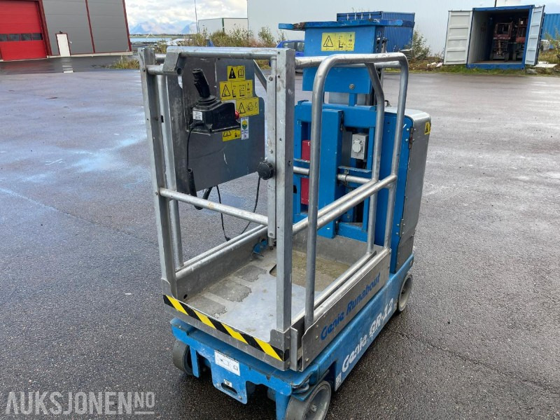 2008 Genie GR 12 Mastelift 234 timer - Aerial platform: picture 1 2008 Genie GR 12 Mastelift 234 timer - Aerial platform: picture 1