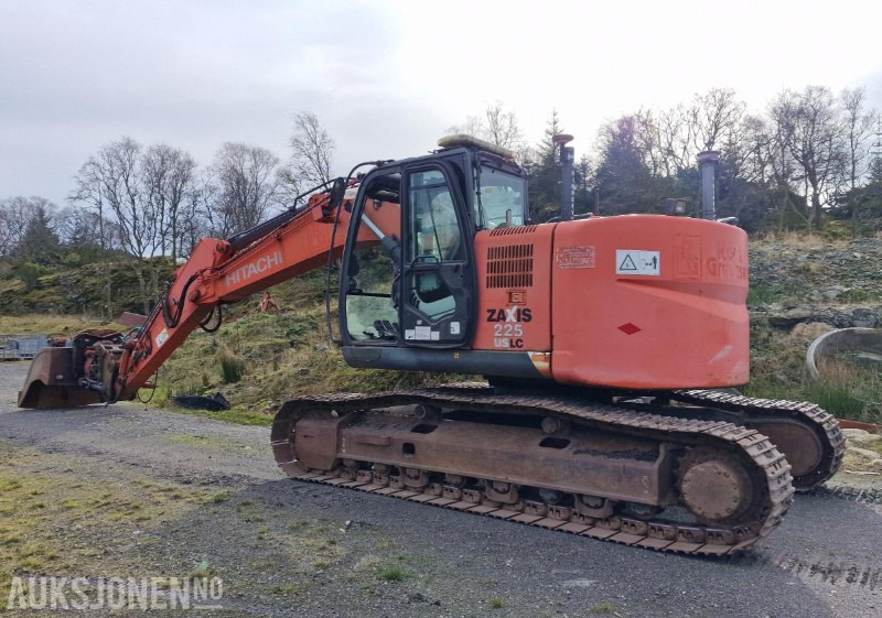 2009 Hitachi ZX225USLC-3 Beltegraver m/GPS/Rototilt med klype/3 skuffer, 12800 timer - Excavator: picture 4 2009 Hitachi ZX225USLC-3 Beltegraver m/GPS/Rototilt med klype/3 skuffer, 12800 timer - Excavator: picture 4
