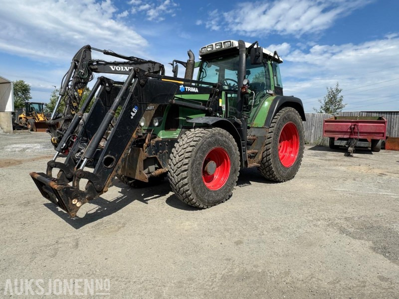 2010 Fendt 412 Vario traktor m/Trima frontlaster –9793 t – V-plog + ekstra hjulsett inkl. - Farm tractor: picture 1 2010 Fendt 412 Vario traktor m/Trima frontlaster –9793 t – V-plog + ekstra hjulsett inkl. - Farm tractor: picture 1