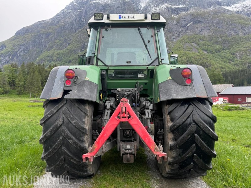 2011 Fendt 718 Vario - Frontlaster - Front hydraulikk - PTO foran - 50 km/t - Farm tractor: picture 5 2011 Fendt 718 Vario - Frontlaster - Front hydraulikk - PTO foran - 50 km/t - Farm tractor: picture 5