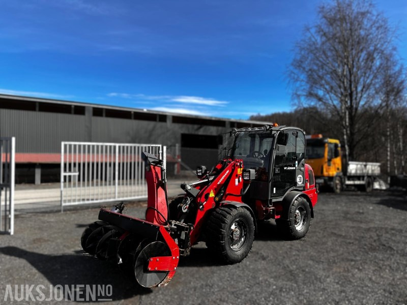 2011 Weidemann WM 2070 CX 80 hjullaster med utstyr - Wheel loader: picture 1 2011 Weidemann WM 2070 CX 80 hjullaster med utstyr - Wheel loader: picture 1
