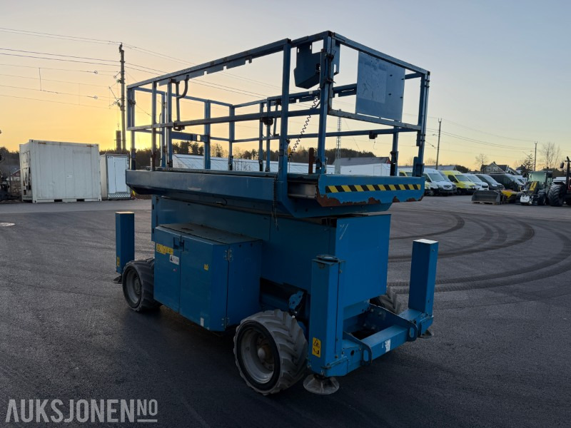 2012 Genie GS-4069 terrenggående sakselift med arbeidshøyde på 14 meter og løftekapasitet på 363 kg - Aerial platform: picture 4 2012 Genie GS-4069 terrenggående sakselift med arbeidshøyde på 14 meter og løftekapasitet på 363 kg - Aerial platform: picture 4