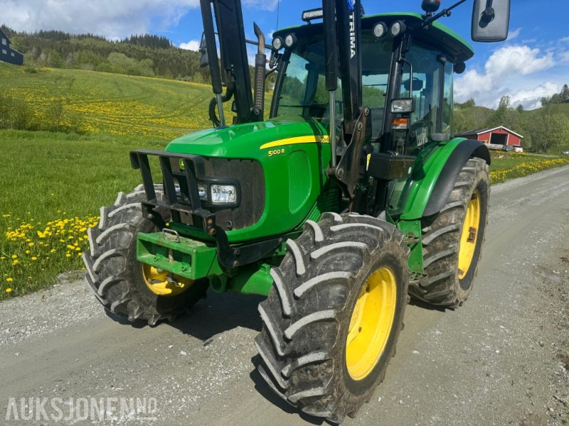 2012 John Deere 5100R 40 km med laster - Farm tractor: picture 2 2012 John Deere 5100R 40 km med laster - Farm tractor: picture 2