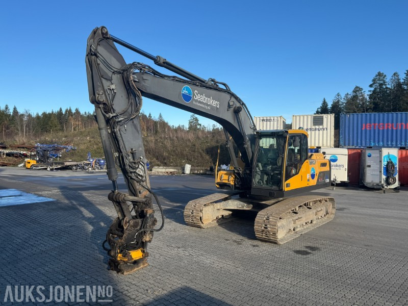 2012 Volvo EC220DL Beltegraver - Gravemaskin - Encon Tiltrotator - Pusseskuffe - Excavator: picture 1 2012 Volvo EC220DL Beltegraver - Gravemaskin - Encon Tiltrotator - Pusseskuffe - Excavator: picture 1