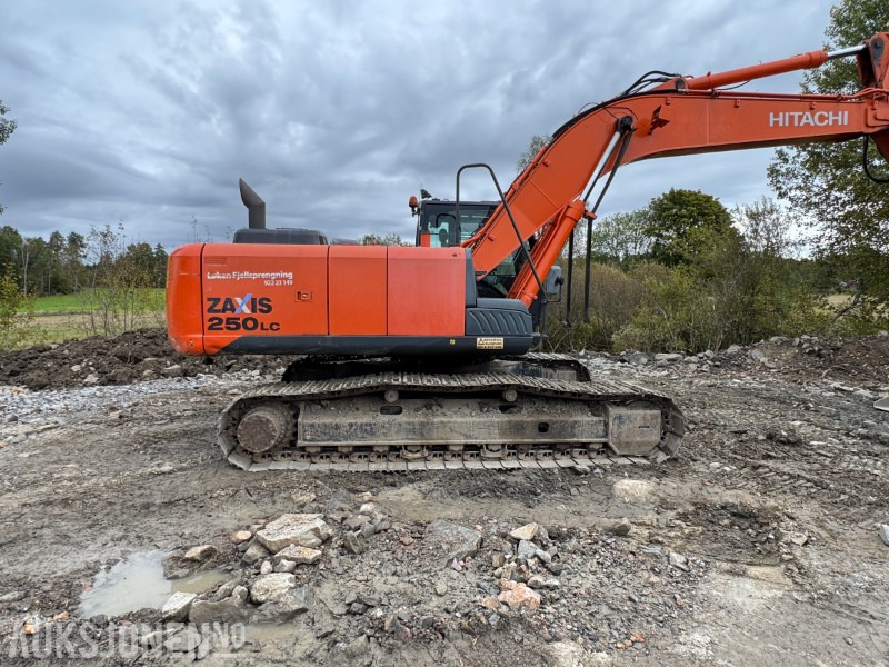 Excavator 2013 Hitachi ZX250LC-5B – med Indexator tiltrotator,sorterings-/rivningsklype,pigghammer, 3 skuffer: picture 6