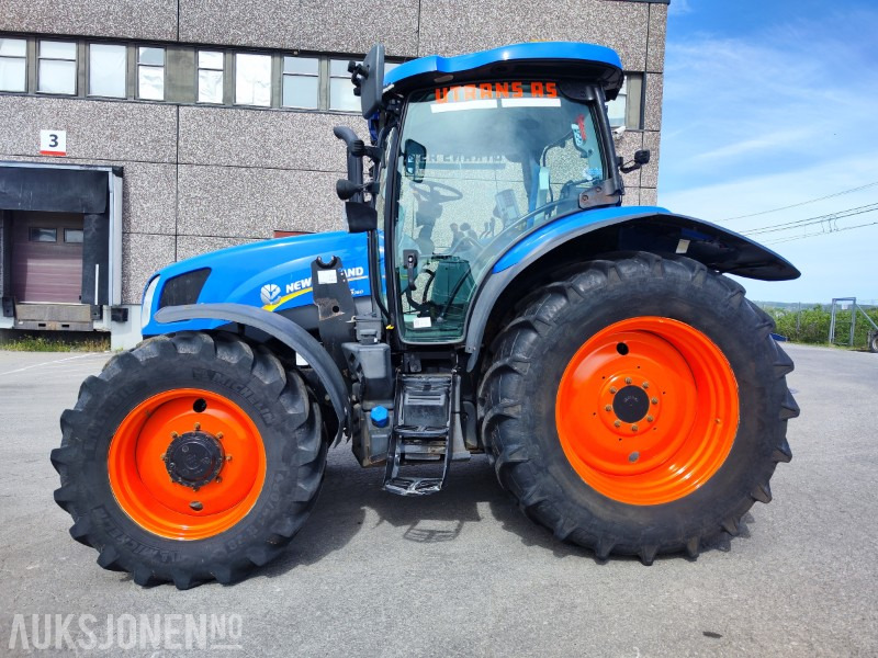 2013 New Holland T6.160 – 150 hk – Brøyteplate – Klar for nye oppdrag! - Farm tractor: picture 1 2013 New Holland T6.160 – 150 hk – Brøyteplate – Klar for nye oppdrag! - Farm tractor: picture 1