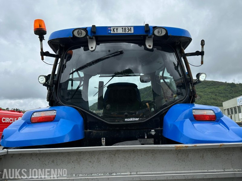 2015 New Holland T6.140 m/snøplog og strøkasse, 1789 timer - Farm tractor: picture 5 2015 New Holland T6.140 m/snøplog og strøkasse, 1789 timer - Farm tractor: picture 5