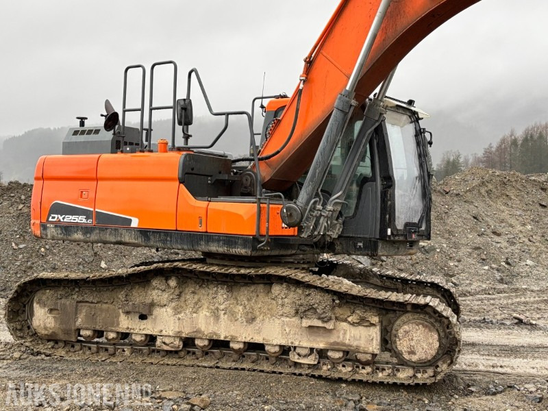 2016 Doosan DX255 LC-5 - Excavator: picture 5 2016 Doosan DX255 LC-5 - Excavator: picture 5