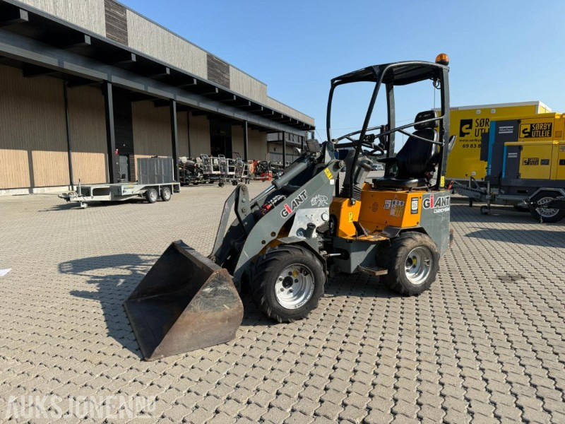 2016 Giant D204SW HJULLASTER M/SKUFF. - Wheel loader: picture 1 2016 Giant D204SW HJULLASTER M/SKUFF. - Wheel loader: picture 1