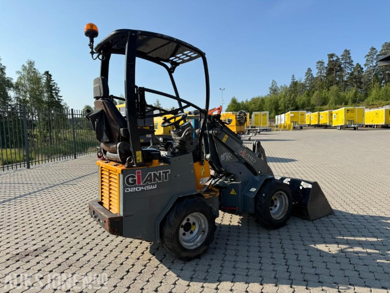 2016 Giant D204SW HJULLASTER M/SKUFF. - Wheel loader: picture 4 2016 Giant D204SW HJULLASTER M/SKUFF. - Wheel loader: picture 4