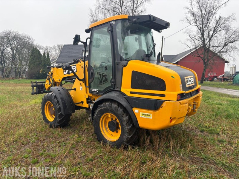 2016 JCB TM 220 AGRI - Wheel loader: picture 4 2016 JCB TM 220 AGRI - Wheel loader: picture 4