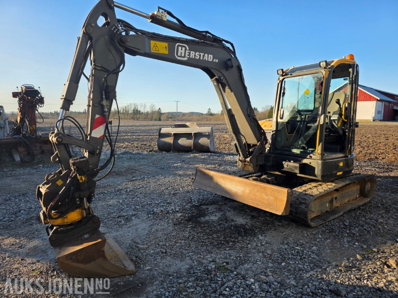 2016 VOLVO ECR58 TILTROTATOR HURTIGFESTE S50 MEDFØLGER GRAVESKUFF PUSSESKUFF SERTIFISERT TIL JULI 2026 - Mini excavator: picture 1 2016 VOLVO ECR58 TILTROTATOR HURTIGFESTE S50 MEDFØLGER GRAVESKUFF PUSSESKUFF SERTIFISERT TIL JULI 2026 - Mini excavator: picture 1