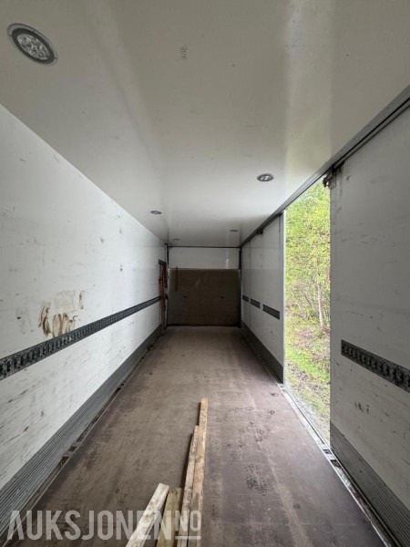 Box truck 2016 Volvo FE - 320 - Distribusjons lastebil med bakløft - Gått kun 264.000 km: picture 14