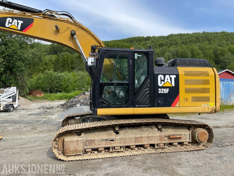2017 Cat 326F Gravemaskin - 5166 Timer - Tiltrotator - Graveskuffe - Pusseskuffe - S70 - Excavator: picture 2 2017 Cat 326F Gravemaskin - 5166 Timer - Tiltrotator - Graveskuffe - Pusseskuffe - S70 - Excavator: picture 2