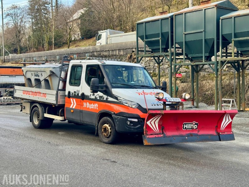 2018 Iveco Daily Kranbil m/Tipp - S/V Dekk - Saltstrøer - Brøyteskjær - Webasto - S/V Dekk - Eu-godkjent til 08/25 - Km: 106672 - Crane truck: picture 2 2018 Iveco Daily Kranbil m/Tipp - S/V Dekk - Saltstrøer - Brøyteskjær - Webasto - S/V Dekk - Eu-godkjent til 08/25 - Km: 106672 - Crane truck: picture 2