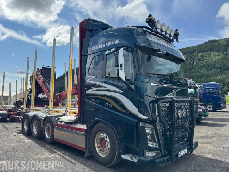 2018 Volvo FH16 8X4 Euro6 komplett tømmerbil med kran og henger. - Timber truck: picture 4 2018 Volvo FH16 8X4 Euro6 komplett tømmerbil med kran og henger. - Timber truck: picture 4