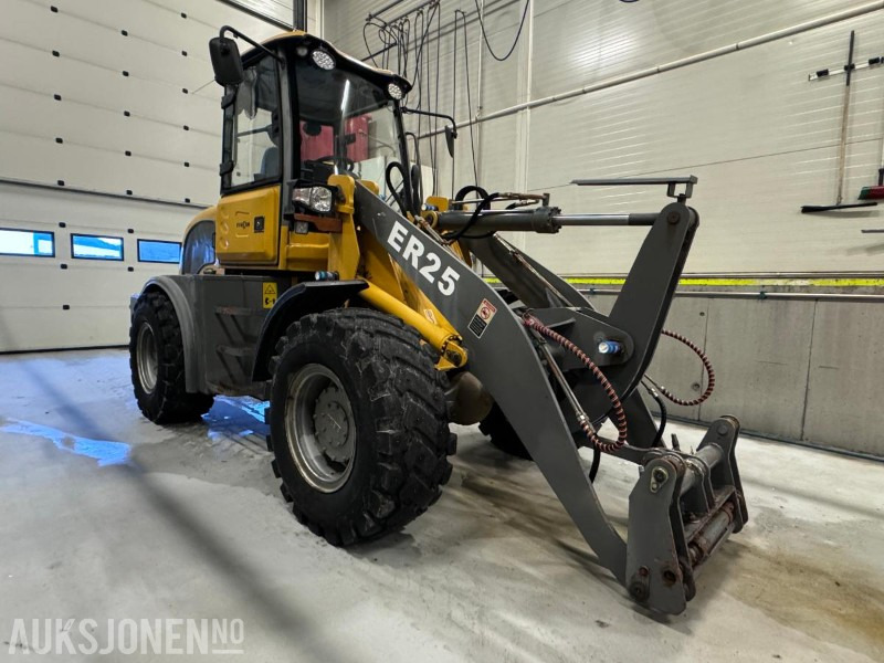 2019 Everun ER 25 Hjullaster med klappvingeskuffe - Sandstrøer - Tannskuffe - Pallegafler - Kosteaggregat - Wheel loader: picture 3 2019 Everun ER 25 Hjullaster med klappvingeskuffe - Sandstrøer - Tannskuffe - Pallegafler - Kosteaggregat - Wheel loader: picture 3
