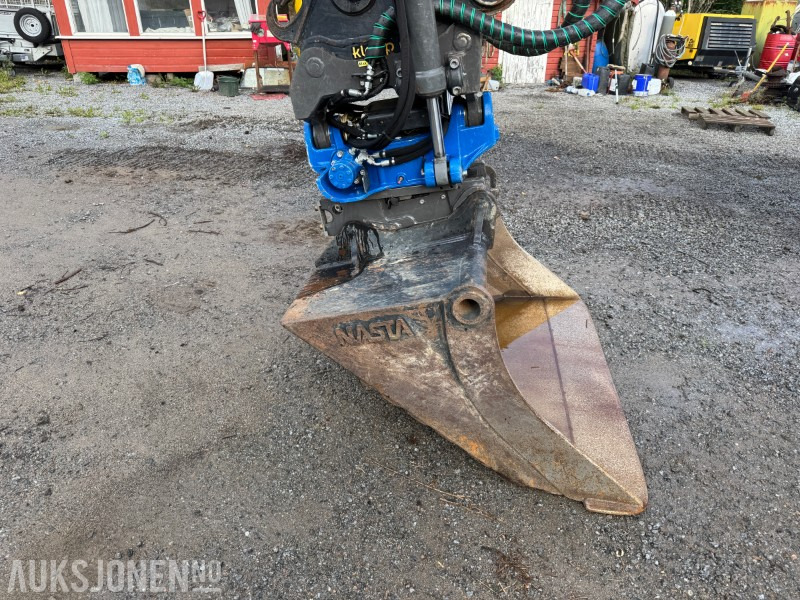 Excavator 2020 Hitachi ZX130LCN-6 gravemaskin - SMP tiltrotator: picture 11