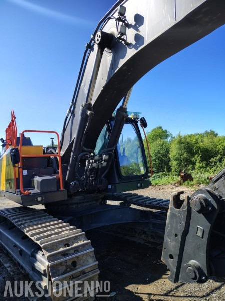Excavator 2022 Volvo EC350EL beltegraver med webasto tansskuffe og Soosan pigghammer: picture 20