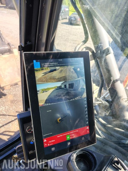 Excavator 2022 Volvo EC350EL beltegraver med webasto tansskuffe og Soosan pigghammer: picture 19