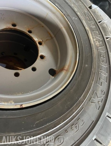 Construction equipment 4 stk Michelin 14.00 R24 anleggsdekk med felg - ny gummibane nå: picture 6