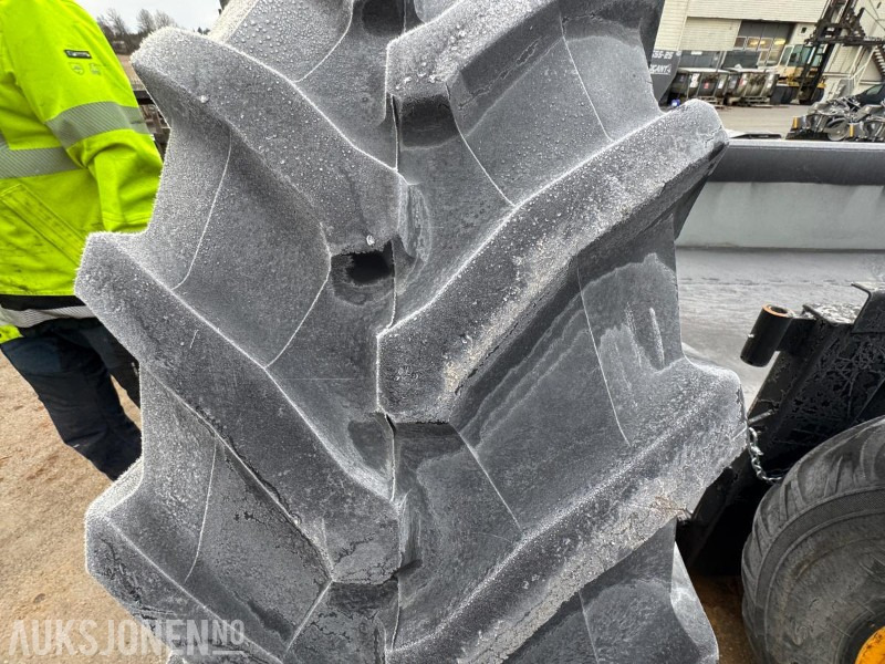 2012 Trelleborg TM800 540/65 R38 Brukt - Agricultural machinery: picture 4 2012 Trelleborg TM800 540/65 R38 Brukt - Agricultural machinery: picture 4