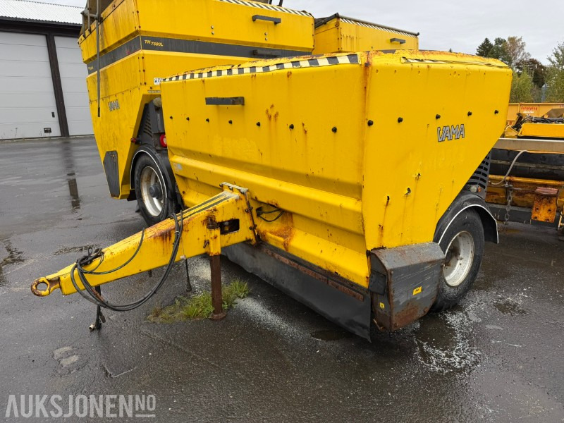 2014 Vama TH2500 Strøvogn - Agricultural machinery: picture 1 2014 Vama TH2500 Strøvogn - Agricultural machinery: picture 1