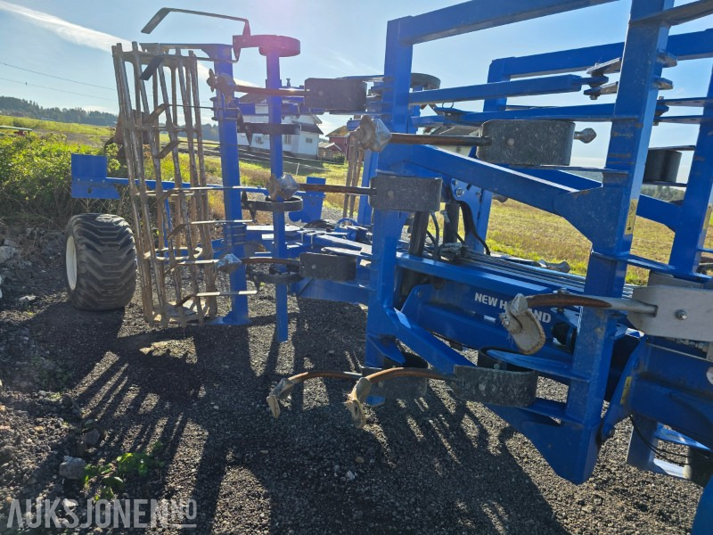 Lease a  2019 New Holland grubber STX V 400T 2019 New Holland grubber STX V 400T: picture 12