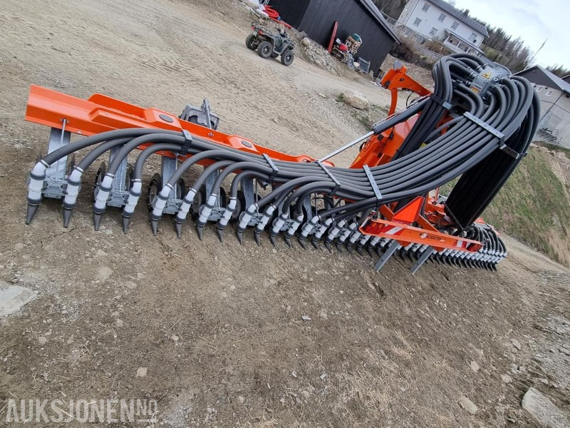 Gjødselnedfeller - Agricultural machinery: picture 3 Gjødselnedfeller - Agricultural machinery: picture 3