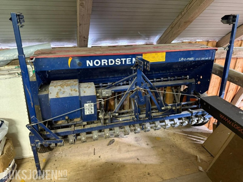 Nordsten Lift-o-matic CLG 200 MK II Slåmaskin - Agricultural machinery: picture 3 Nordsten Lift-o-matic CLG 200 MK II Slåmaskin - Agricultural machinery: picture 3