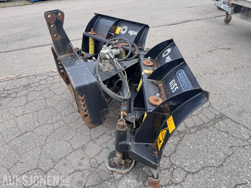 Schmidt VP240 V-plog - Agricultural machinery: picture 1 Schmidt VP240 V-plog - Agricultural machinery: picture 1