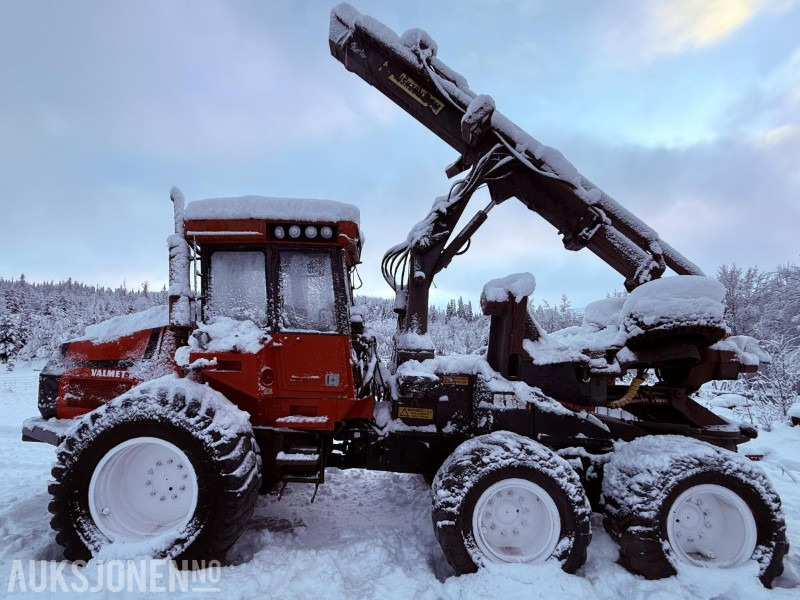 Valmet 992 Hogstmaskin - Ca. 21.000 timer - Agricultural machinery: picture 5 Valmet 992 Hogstmaskin - Ca. 21.000 timer - Agricultural machinery: picture 5