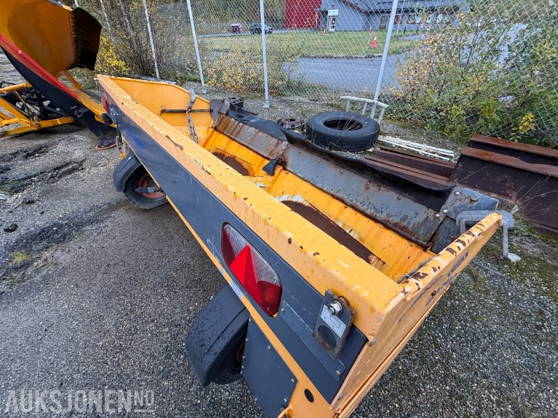 2017 Epoke TKB 12-280 Etterhengende spreder - Attachment for Construction machinery: picture 4 2017 Epoke TKB 12-280 Etterhengende spreder - Attachment for Construction machinery: picture 4