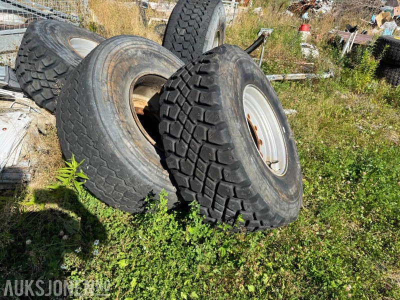 Attachment for Construction machinery 4 Stk  hjul til Manitou – 445/65 R22.5: picture 1