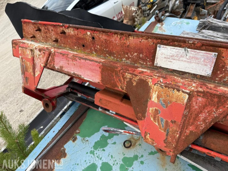 Attachment for Construction machinery 9 meter Hydraulisk betongrenne med radiostyring: picture 7