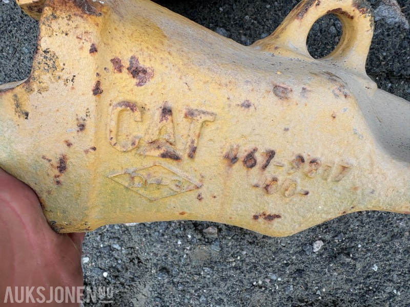 Cat graveskuffetenner til gravemaskin og/eller hjullaster - Attachment for Construction machinery: picture 2 Cat graveskuffetenner til gravemaskin og/eller hjullaster - Attachment for Construction machinery: picture 2