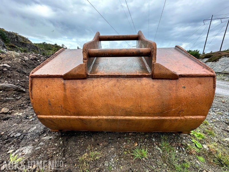 Graveskuffe m/S90 feste - passer til 50-tonns - Attachment for Construction machinery: picture 4 Graveskuffe m/S90 feste - passer til 50-tonns - Attachment for Construction machinery: picture 4