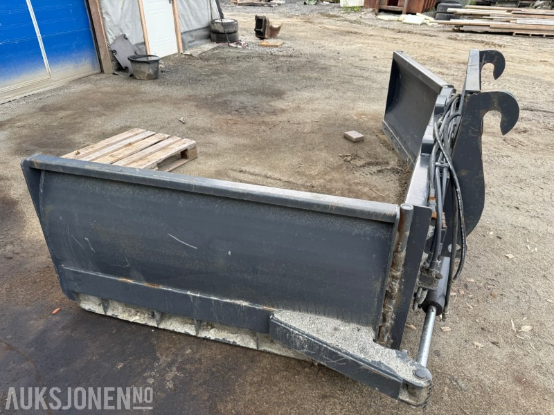 Klappvingeskjær til hjullaster BM feste - Attachment for Construction machinery: picture 4 Klappvingeskjær til hjullaster BM feste - Attachment for Construction machinery: picture 4